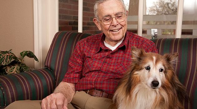 MBF om att Hemtjänsten hjälper till med de äldres sällskapsdjur när de gamla bor kvar hemma upplagd